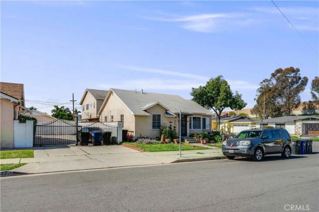 231 Blackshear Avenue, Los Angeles, CA 90022