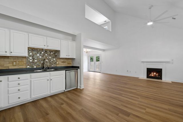 5304 Deep Blue Lane, North Charleston, SC 29418