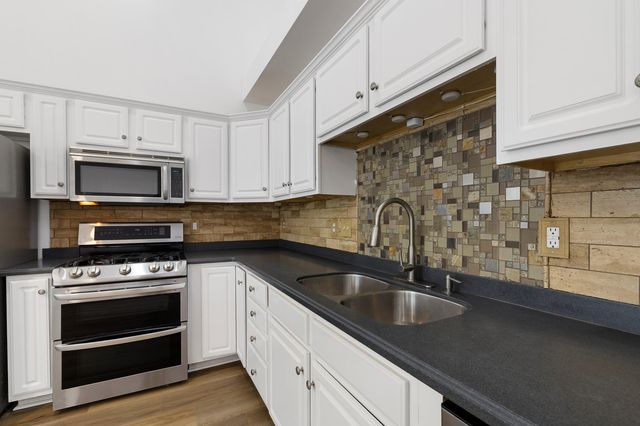 5304 Deep Blue Lane, North Charleston, SC 29418
