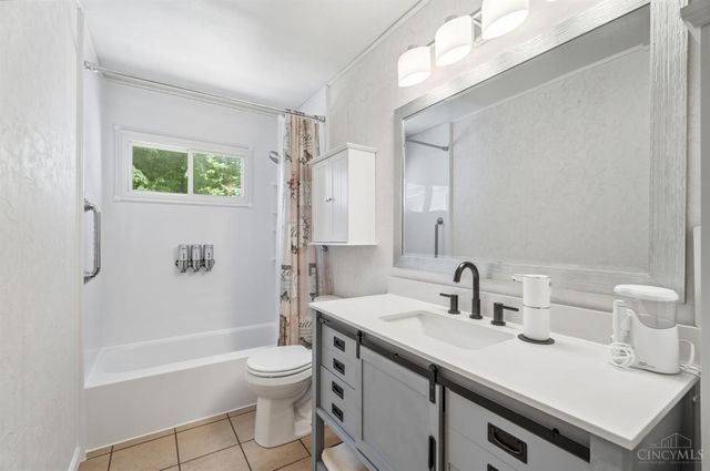 2510 Berthbrook Drive, Colerain Twp, OH 45231