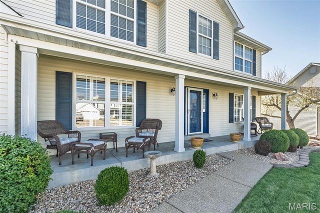 1961 Hedge Drive, O'fallon, MO 63366