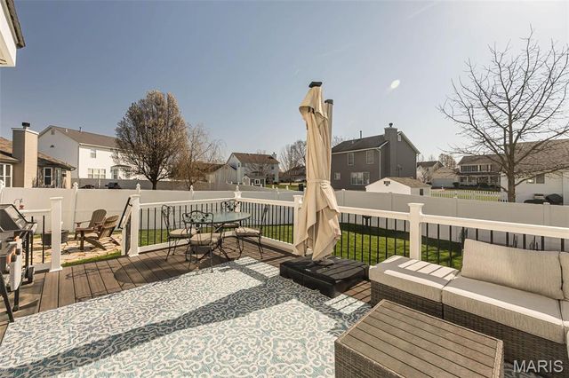 1961 Hedge Drive, O'fallon, MO 63366