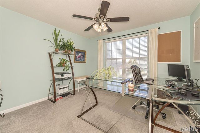 1961 Hedge Drive, O'fallon, MO 63366