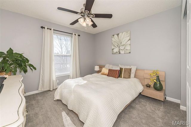 1961 Hedge Drive, O'fallon, MO 63366