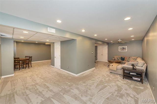 1961 Hedge Drive, O'fallon, MO 63366