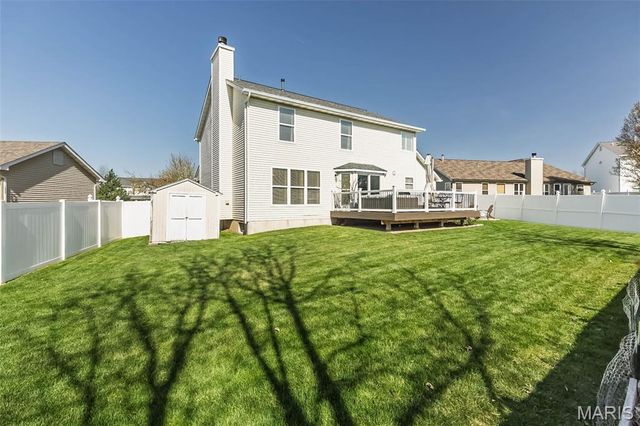 1961 Hedge Drive, O'fallon, MO 63366