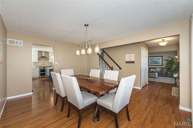 1961 Hedge Drive, O'fallon, MO 63366