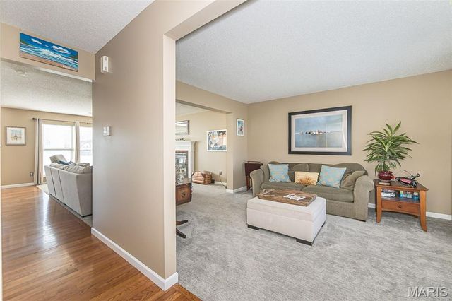 1961 Hedge Drive, O'fallon, MO 63366