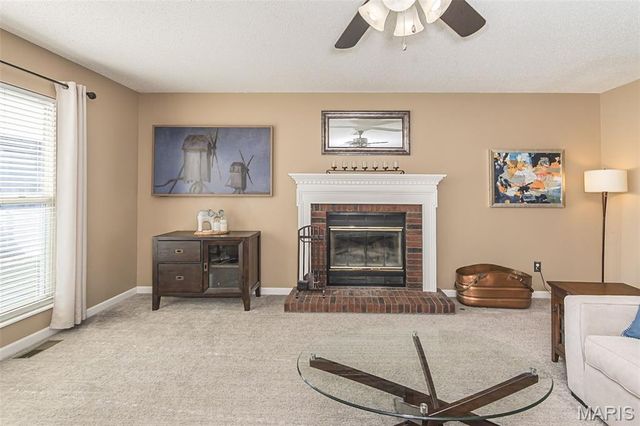 1961 Hedge Drive, O'fallon, MO 63366