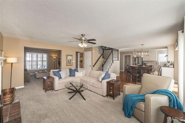 1961 Hedge Drive, O'fallon, MO 63366