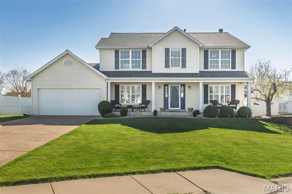 1961 Hedge Drive, O'fallon, MO 63366