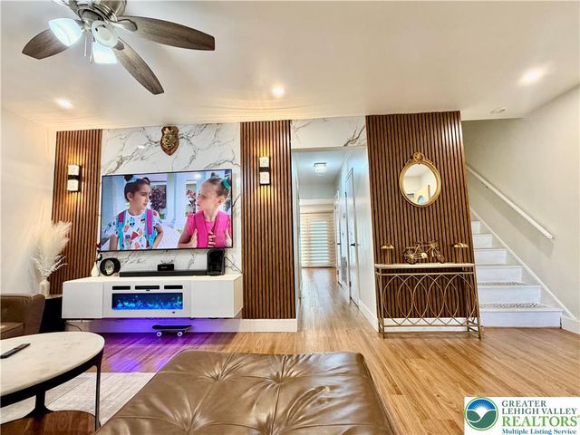 4034 Nicole Place, Palmer Twp, PA 18045