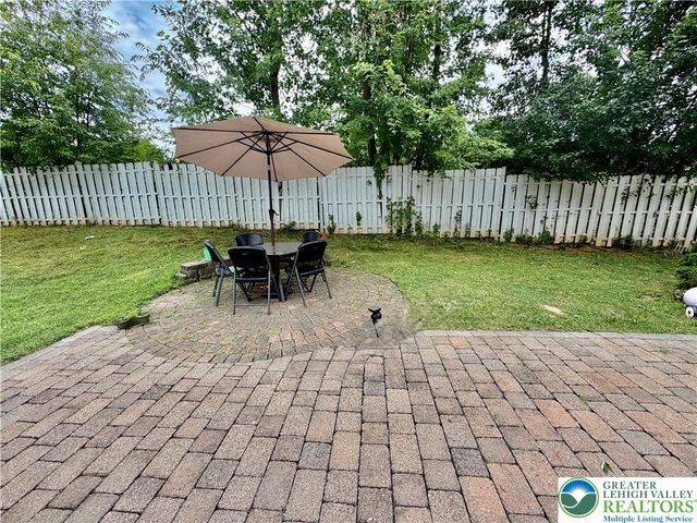 4034 Nicole Place, Palmer Twp, PA 18045