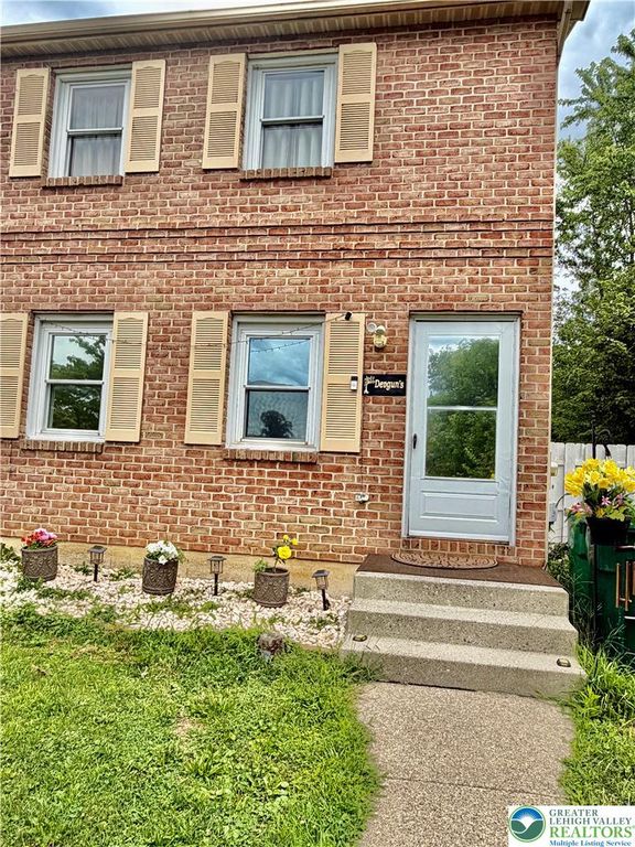 4034 Nicole Place, Palmer Twp, PA 18045