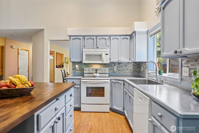 19010 SE 18th Street, Vancouver, WA 98683