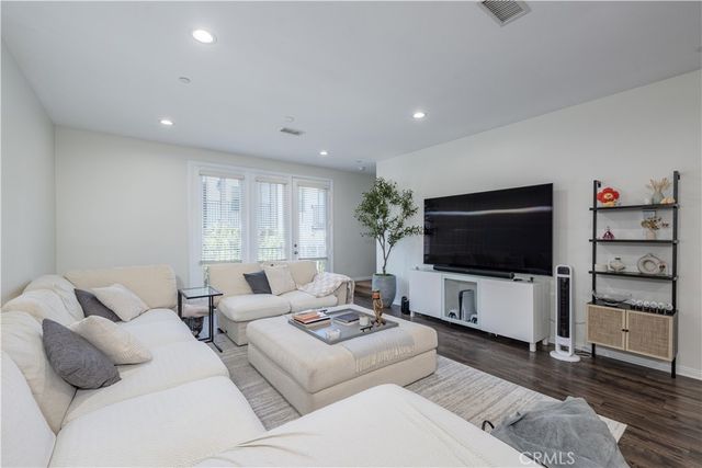 11905 Nixon, Whittier, CA 90601