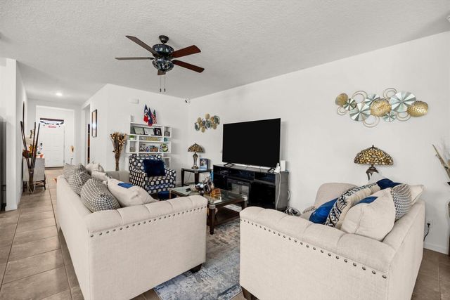 6545 NW Oaklawn Way, Port St. Lucie, Port St Lucie, FL 34983