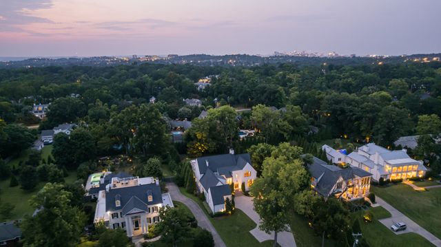 3444 Woodmont Blvd, Nashville, TN 37215