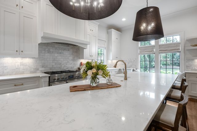3444 Woodmont Blvd, Nashville, TN 37215