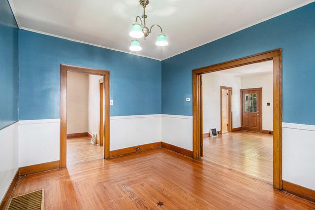 117 S Adams Street, Lawton Vllg, MI 49065