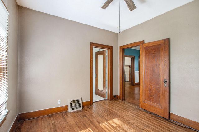 117 S Adams Street, Lawton Vllg, MI 49065