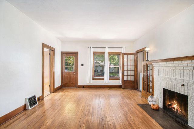 117 S Adams Street, Lawton Vllg, MI 49065