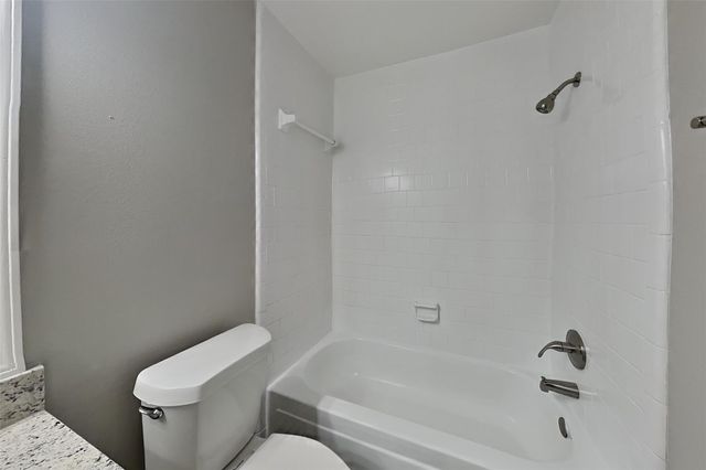 719 Fernglade Drive, Richmond, TX 77406