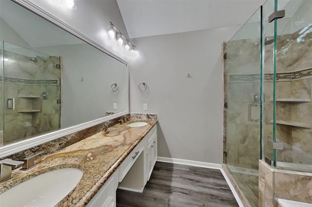 719 Fernglade Drive, Richmond, TX 77406