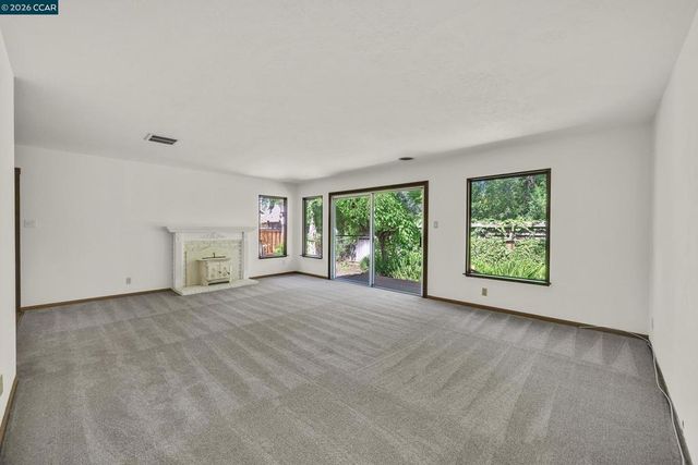 5230 Concord Blvd, Concord, CA 94521