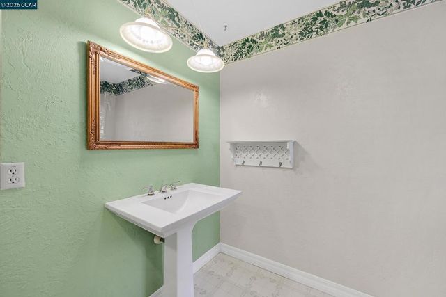 5230 Concord Blvd, Concord, CA 94521
