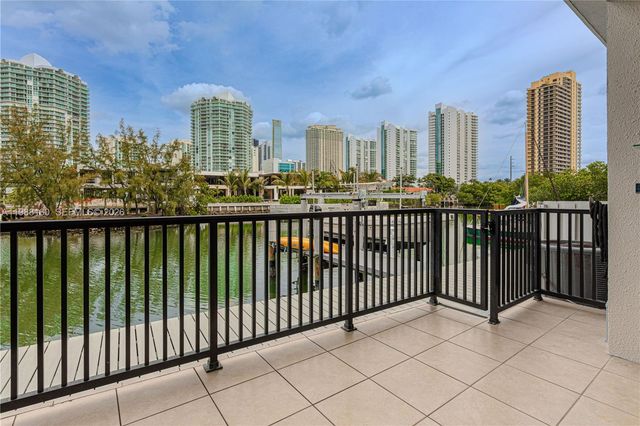 231 Poinciana Dr 401, Sunny Isles Beach, FL 33160