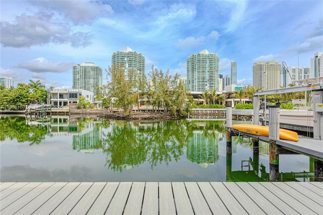 231 Poinciana Dr 401, Sunny Isles Beach, FL 33160
