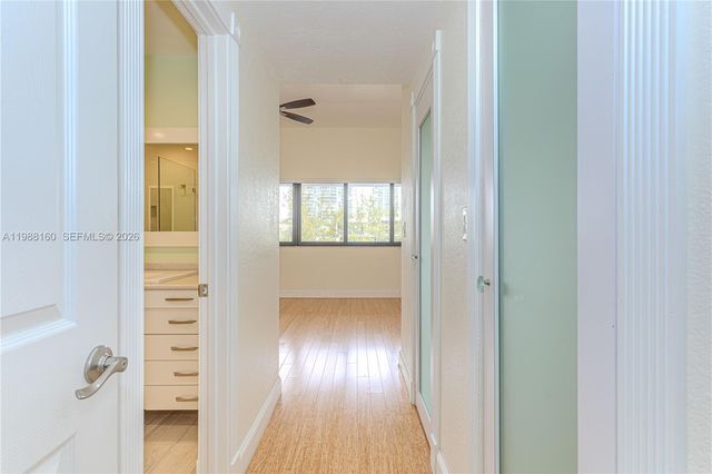 231 Poinciana Dr 401, Sunny Isles Beach, FL 33160