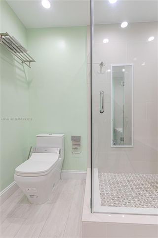 231 Poinciana Dr 401, Sunny Isles Beach, FL 33160