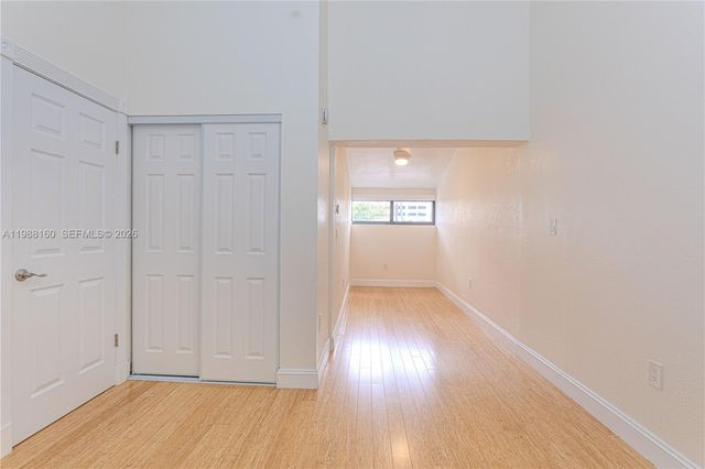 231 Poinciana Dr 401, Sunny Isles Beach, FL 33160