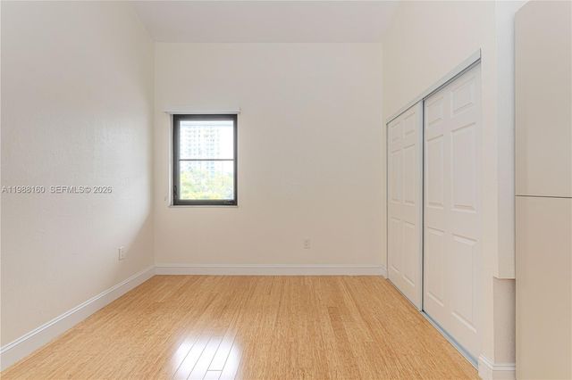 231 Poinciana Dr 401, Sunny Isles Beach, FL 33160