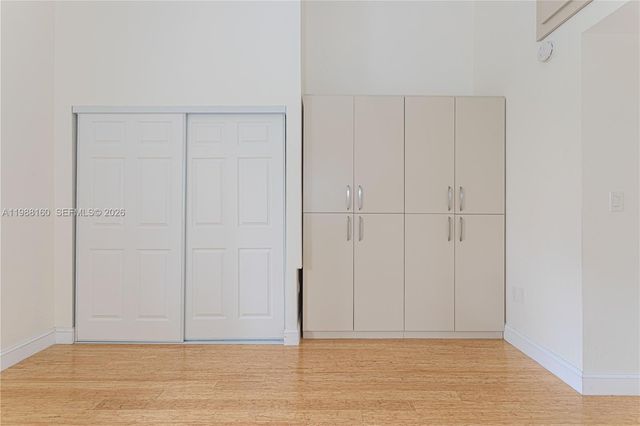 231 Poinciana Dr 401, Sunny Isles Beach, FL 33160