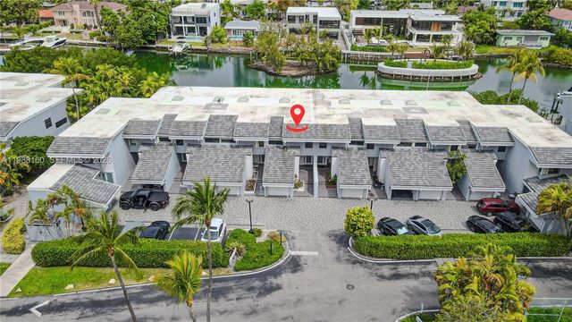 231 Poinciana Dr 401, Sunny Isles Beach, FL 33160