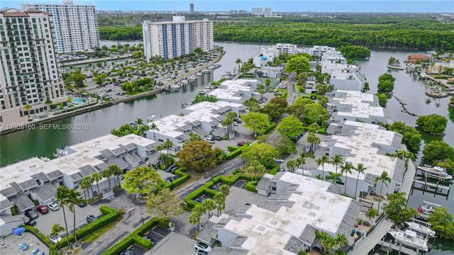 231 Poinciana Dr 401, Sunny Isles Beach, FL 33160