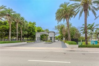 231 Poinciana Dr 401, Sunny Isles Beach, FL 33160