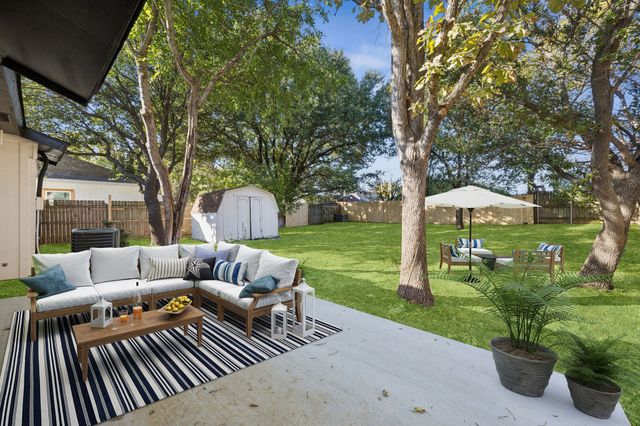 3404 Green Hill Drive, Arlington, TX 76014