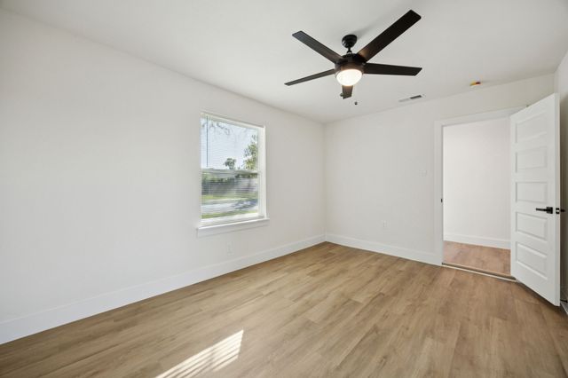 3404 Green Hill Drive, Arlington, TX 76014