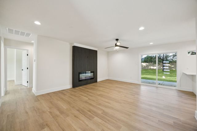 3404 Green Hill Drive, Arlington, TX 76014