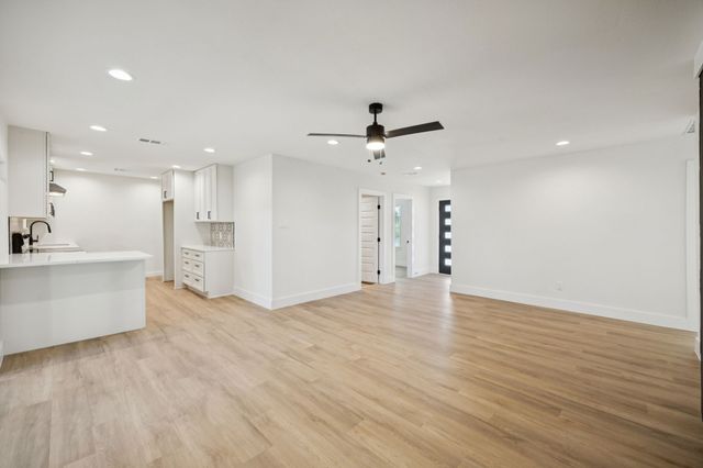 3404 Green Hill Drive, Arlington, TX 76014