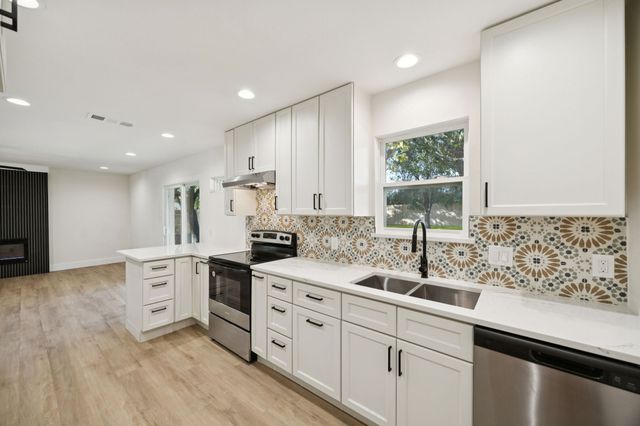 3404 Green Hill Drive, Arlington, TX 76014