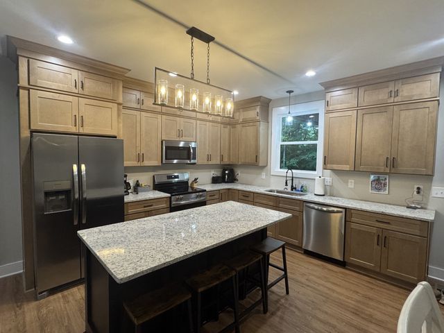 144 Hasty Dr, Lynchburg, TN 37352