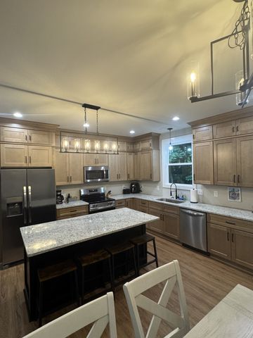 144 Hasty Dr, Lynchburg, TN 37352