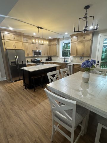 144 Hasty Dr, Lynchburg, TN 37352