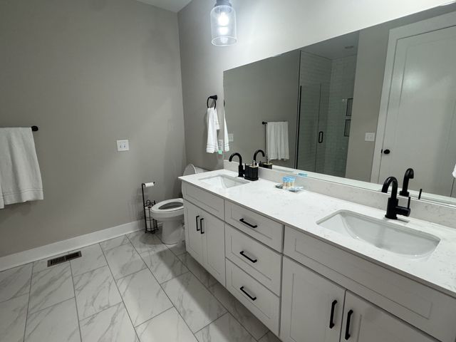 144 Hasty Dr, Lynchburg, TN 37352