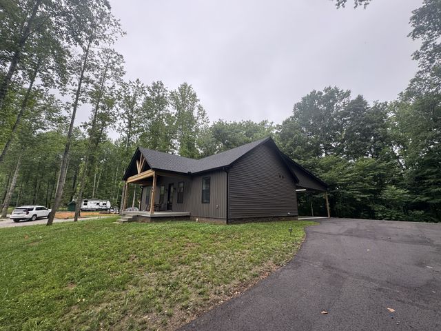 144 Hasty Dr, Lynchburg, TN 37352